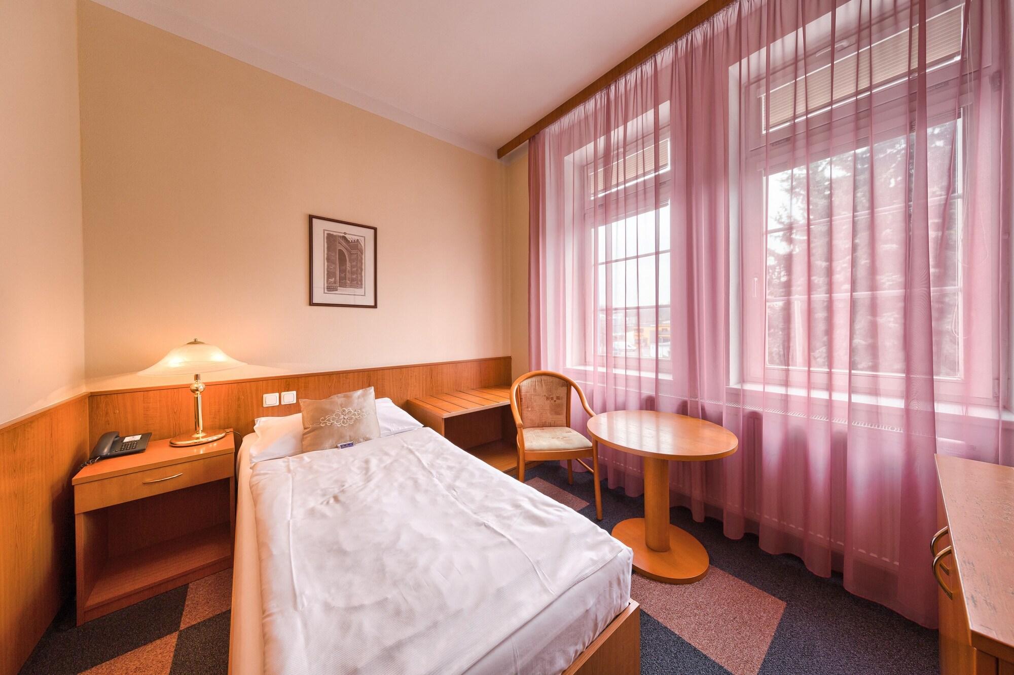 Wellness Hotel Babylon Liberec Luaran gambar